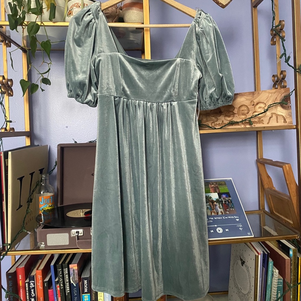 Cinderella Colored Puffy Shoulder Dress